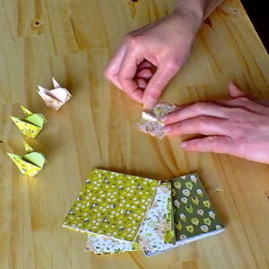 A propos - Mes créations - Atelier carterie origami artisanal - BrinBelle